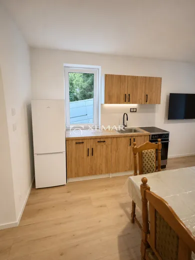 Na prenájom objekt, 180 m², Banská Bystrica, Úľanská cesta