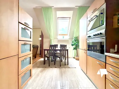 Na prenájom 4-izbový byt, 109 m², Nitra, Južná