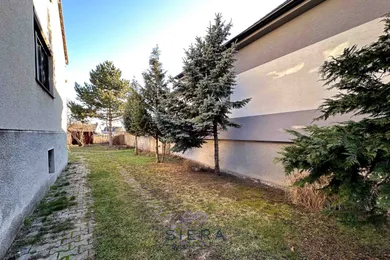 Na predaj 4-izbový dom, 580 m², Brodské