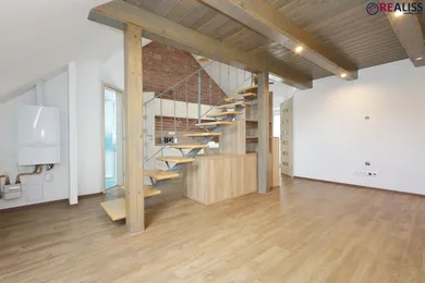 Na prenájom 1-izbový byt, 52 m², Bánovce nad Bebravou, Sládkovičova