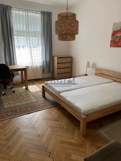 Mieszkania na wynajem, 2-pokojowe, Bratislava-Nové Mesto · €640