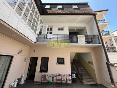 Domy na sprzedaż, 8-pokojowe, Piešťany · €450 000