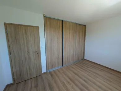 Na predaj 4-izbový dom, 430 m², Galanta