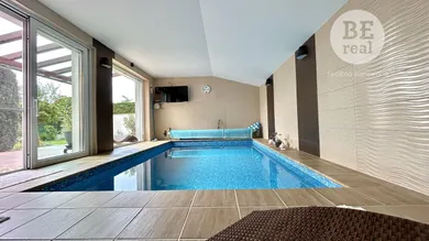 Na predaj 5-izbový dom, 220 m², Pezinok