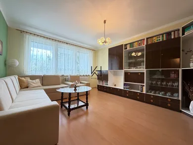 Na predaj 3-izbový byt, 72 m², Považská Bystrica, SNP