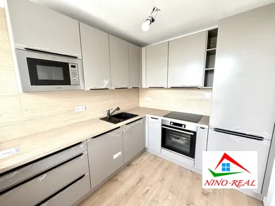 Mieszkania na sprzedaż, 4-pokojowe, Bratislava-Devínska Nová Ves · €267 900