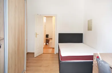 Na prenájom 4-izbový byt, 84 m², Košice-Staré Mesto, Hlavná