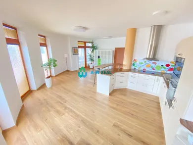 Na prenájom 3-izbový byt, 69 m², Dunajská Streda, Galantská cesta