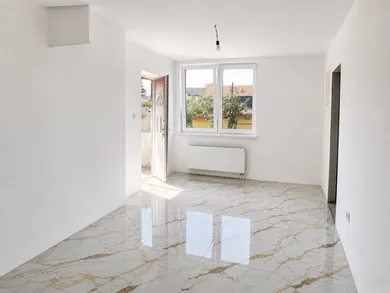 Na predaj 3-izbový dom, 80 m², Senec, Športová