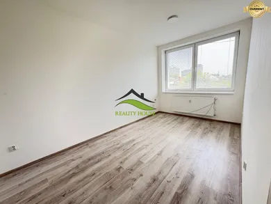 Na prenájom komerčné, 58 m², Michalovce, Priemyselná
