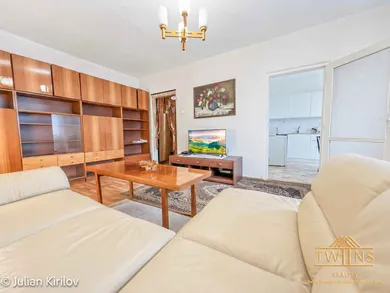 Na prenájom 2-izbový byt, 53 m², Bratislava-Nové Mesto, Sibírska