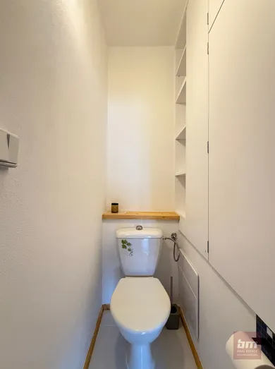 Na prenájom 2-izbový byt, 52 m², Bratislava-Dúbravka, Saratovská