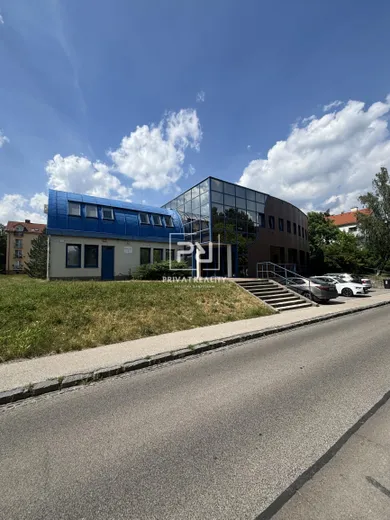 Na predaj objekt v Bratislava-Rača · €1 390 000 · Pôvodný stav