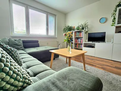 Квартиры на продажу, 4-комнатные, Stupava · €184 900