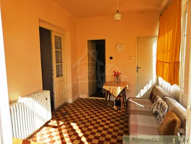 Na predaj dom, 551 m², Sečianky