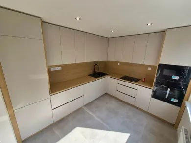 Na predaj 3-izbový byt, 84 m², Komárno, Gazdovská ul.