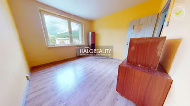 Na predaj 3-izbový byt, 68 m², Revúca