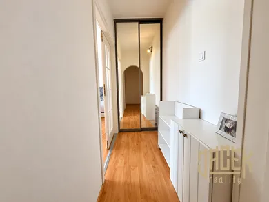 Na predaj 4-izbový byt, 90 m², Považská Bystrica, SNP