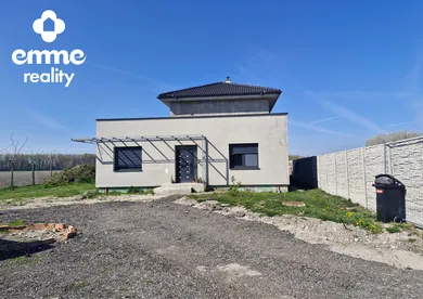 Domy na sprzedaż, 4-pokojowe, Horné Mýto · €275 000