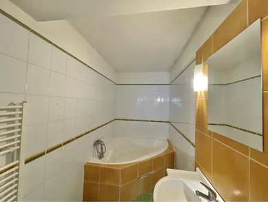 Na predaj 2-izbový byt, 64 m², Bratislava-Nové Mesto, Šancová 96