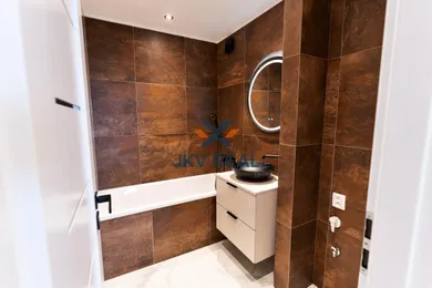 Mieszkania na sprzedaż, 4-pokojowe, Bratislava-Vrakuňa · €289 999