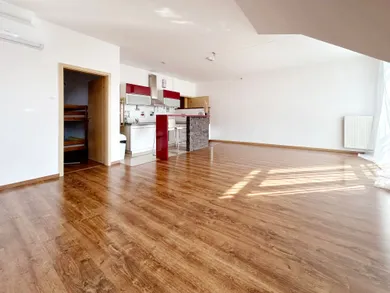 Na prenájom komerčné, 73 m², Bernolákovo, Hviezdoslavova
