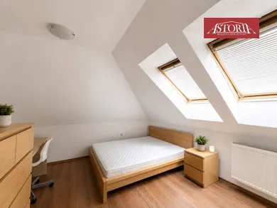Na prenájom 3-izbový byt, 90 m², Martin, Jesenského