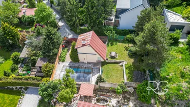 Na predaj 2-izbový rekreačný dom, 81 m², Bratislava-Nové Mesto