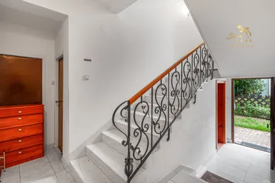Na predaj objekt, 200 m², Nitra, Dobšinského