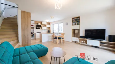 Byty na predaj 5-izbový, Bratislava-Záhorská Bystrica · €579 000