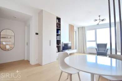 Na prenájom 2-izbový byt, 60 m², Bratislava-Ružinov, Súkennícka