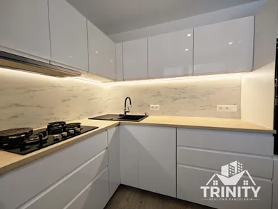 Na prenájom 3-izbový byt, 84 m², Nové Zámky, Šafárikova ulica