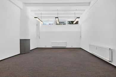 Na prenájom komerčné, 30 m², Bratislava-Nové Mesto, Vajnorská