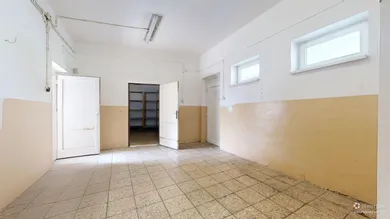 Na predaj komerčné, 112 m², Trnava