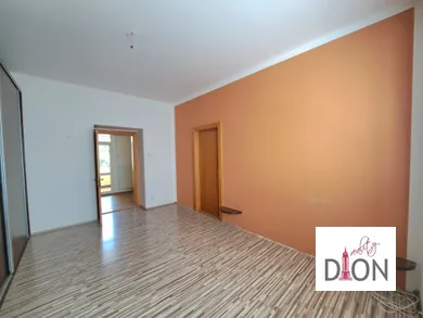 Na predaj 4-izbový byt, 136 m², Banská Bystrica