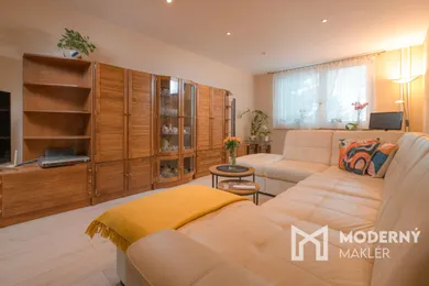 Na predaj 3-izbový byt, 73 m², Trenčín, Halalovka