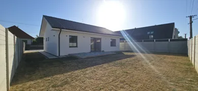 Na predaj 2-izbový dom, 105 m², Horné Zelenice