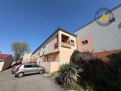 Na predaj 2-izbový byt, 58 m², Hlohovec, Železnicná