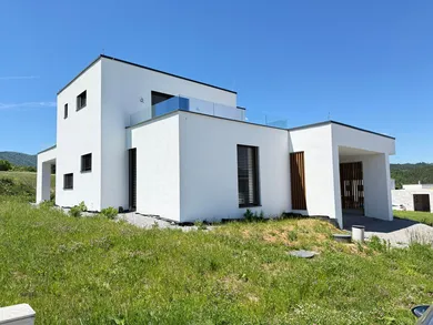 Domy na sprzedaż, Banská Bystrica · €560 000
