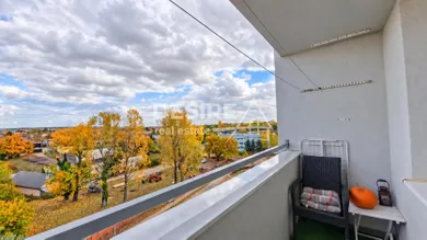 Na predaj 3-izbový byt, 68 m², Pezinok, Svätoplukova