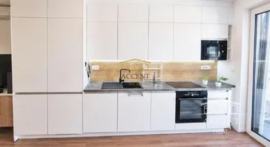 Na prenájom 2-izbový byt, 40 m², Bratislava-Ružinov, Galvaniho