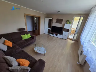 Mieszkania na wynajem, 3-pokojowe, Banská Bystrica · €850