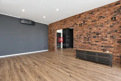 Na prenájom 3-izbový byt, 100 m², Bratislava-Nové Mesto, Jaskový rad