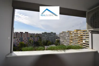 Na prenájom 3-izbový byt, 70 m², Bratislava-Petržalka, Mlynarovičova