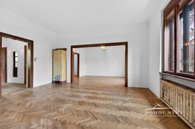 Na predaj 4-izbový dom, 220 m², Modra, SNP