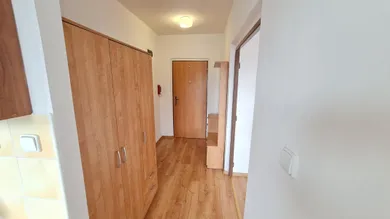 Na prenájom 1-izbový byt, 37 m², Žilina, Tulská