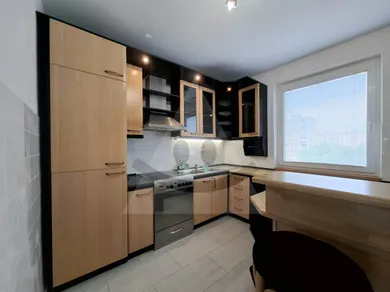 Na predaj 4-izbový byt, 86 m², Prievidza, Zapotôčky