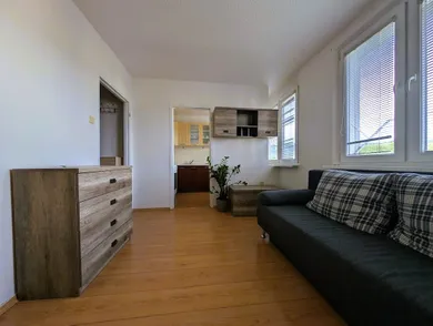 Na predaj 1-izbový byt, 29 m², Banská Bystrica, Tulská