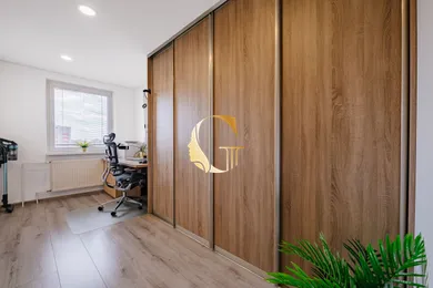 Na predaj 4-izbový byt, 82 m², Bratislava-Petržalka, Tupolevova