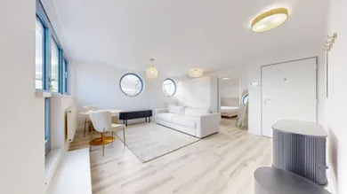 Na prenájom 2-izbový byt, 51 m², Bratislava-Staré Mesto, Vysoká